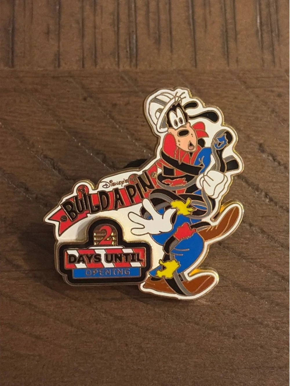 Disney WDW Goofy Build-A-Pin Countdown 2 Days Until Opening 2002 LE 2500 Pin